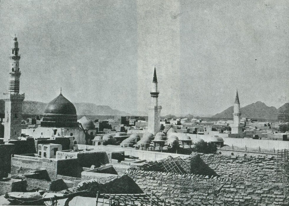 Old image of Al-Masjid Al-Nabawi 1908 | Lahore Ahmadiyya Movement | Lahore Ahmadiyya | Lahore Ahmadiyya Society | LA-Society | AAIIL Official Website